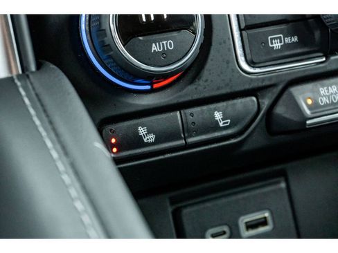 Used 2024 Chevrolet Tahoe LT image 25