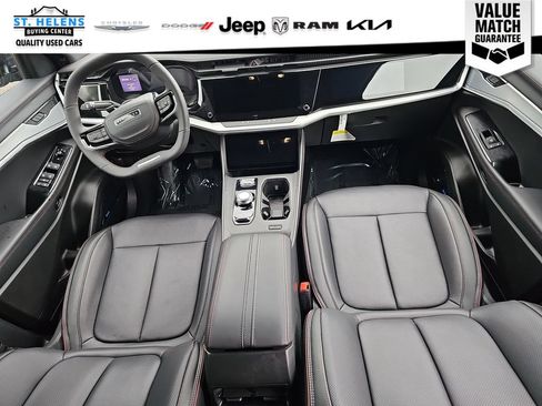 Used 2024 Jeep Wagoneer Launch Edition AWD/4WD image 21