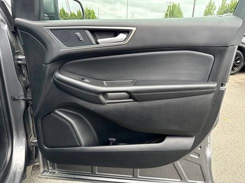 Used 2024 Ford Edge SEL AWD/4WD image 11
