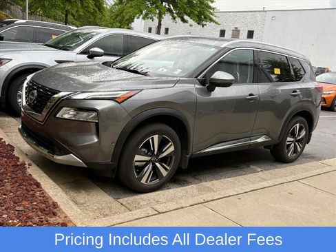 Used 2022 Nissan Rogue Platinum w/ Head-Up Display Package AWD/4WD image 4