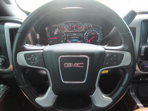 Used 2019 GMC Sierra 2500 SLT w/ Duramax Plus Package AWD/4WD image 28
