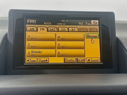 Used 2011 Lexus CT 200h image 15