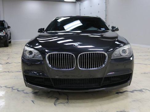 Used 2012 BMW 750Li image 7