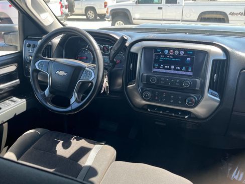 Used 2018 Chevrolet Silverado 3500 LT image 16