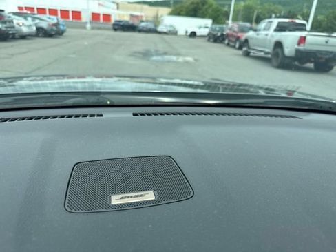 Used 2020 Nissan Pathfinder SL AWD/4WD image 28