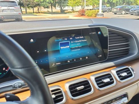 Used 2022 Mercedes-Benz GLS 450 4MATIC image 27