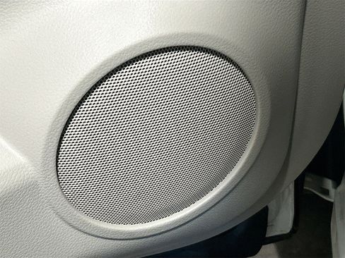 Used 2022 Nissan Rogue Sport SL image 19