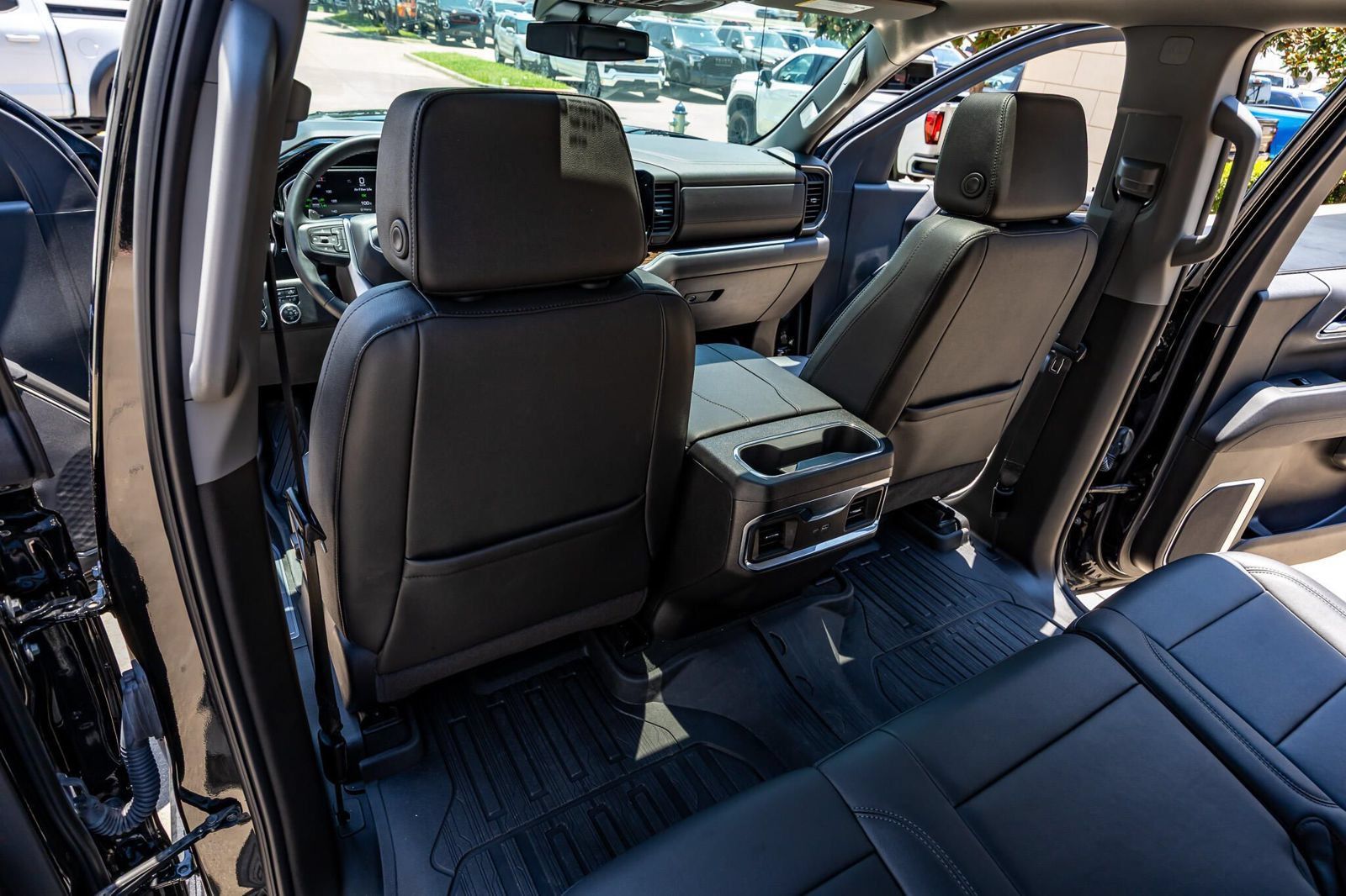 Used 2025 GMC Sierra 1500 Elevation w/ Elevation Premium Package AWD/4WD image 34