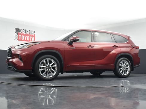Used 2020 Toyota Highlander Limited AWD/4WD image 32