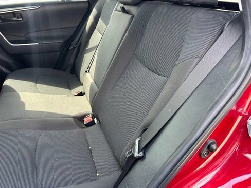 Used 2023 Toyota RAV4 LE FWD image 10