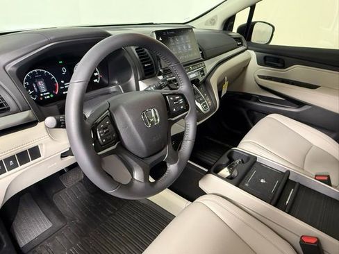 Used 2026 Honda Odyssey EX-L image 15