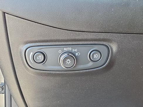 Used 2021 Chevrolet Equinox LT FWD image 28