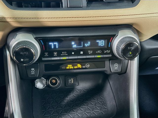Used 2023 Toyota RAV4 XLE AWD/4WD image 27