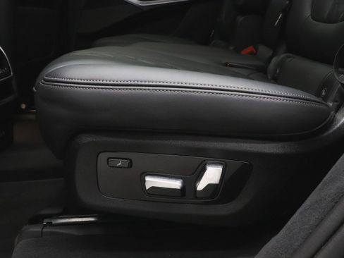 Used 2026 BMW X7 M60i image 22
