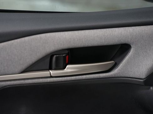 Certified 2025 Toyota Camry LE image 32