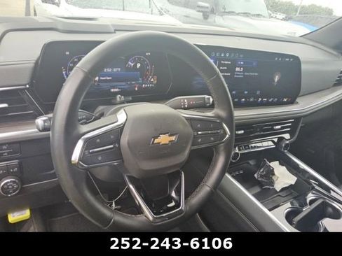 Used 2025 Chevrolet Tahoe Premier image 9