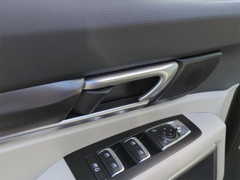 New 2025 Kia Telluride S image 21