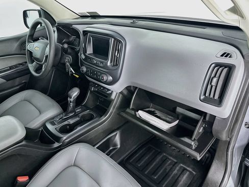 Used 2022 Chevrolet Colorado W/T w/ WT Convenience Package AWD/4WD image 31
