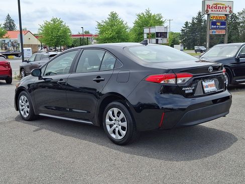 Used 2023 Toyota Corolla LE w/ Carpet Mat Package (TMS) FWD image 4