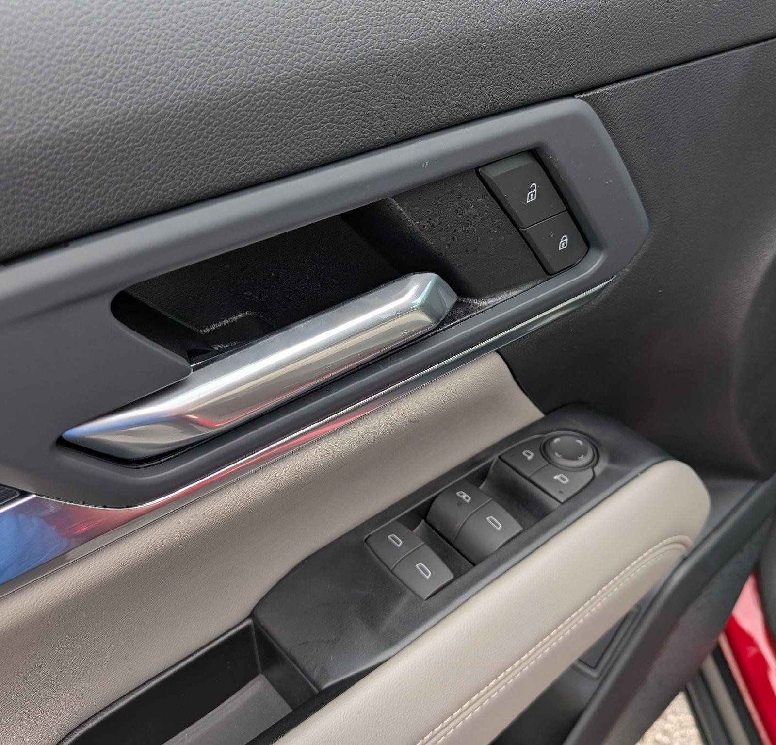 New 2027 GMC Terrain Elevation w/ Elevation Premium Package AWD/4WD image 12