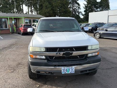 Used 2002 Chevrolet Silverado 2500 LS RWD image 1
