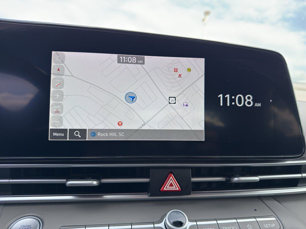 Used 2025 Hyundai Elantra SEL FWD image 16