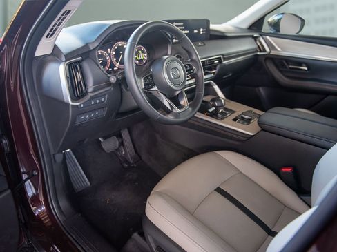 Used 2025 MAZDA CX-90 3.3 Turbo w/ Premium Sport Pkg image 10