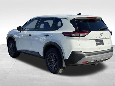 Certified 2022 Nissan Rogue S image 5