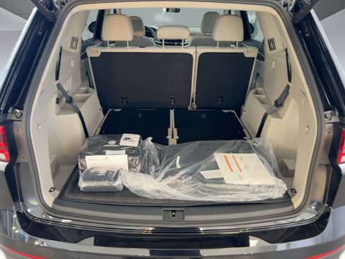 New 2026 Volkswagen Atlas SE image 32