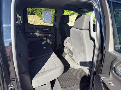 Certified 2021 GMC Sierra 1500 SLE w/ X31 Off-Road Package image 11