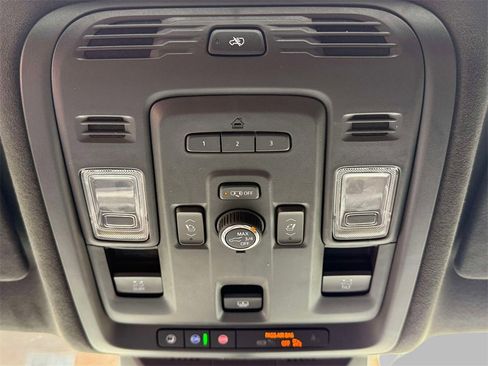 Used 2021 Cadillac Escalade Sport Platinum image 29