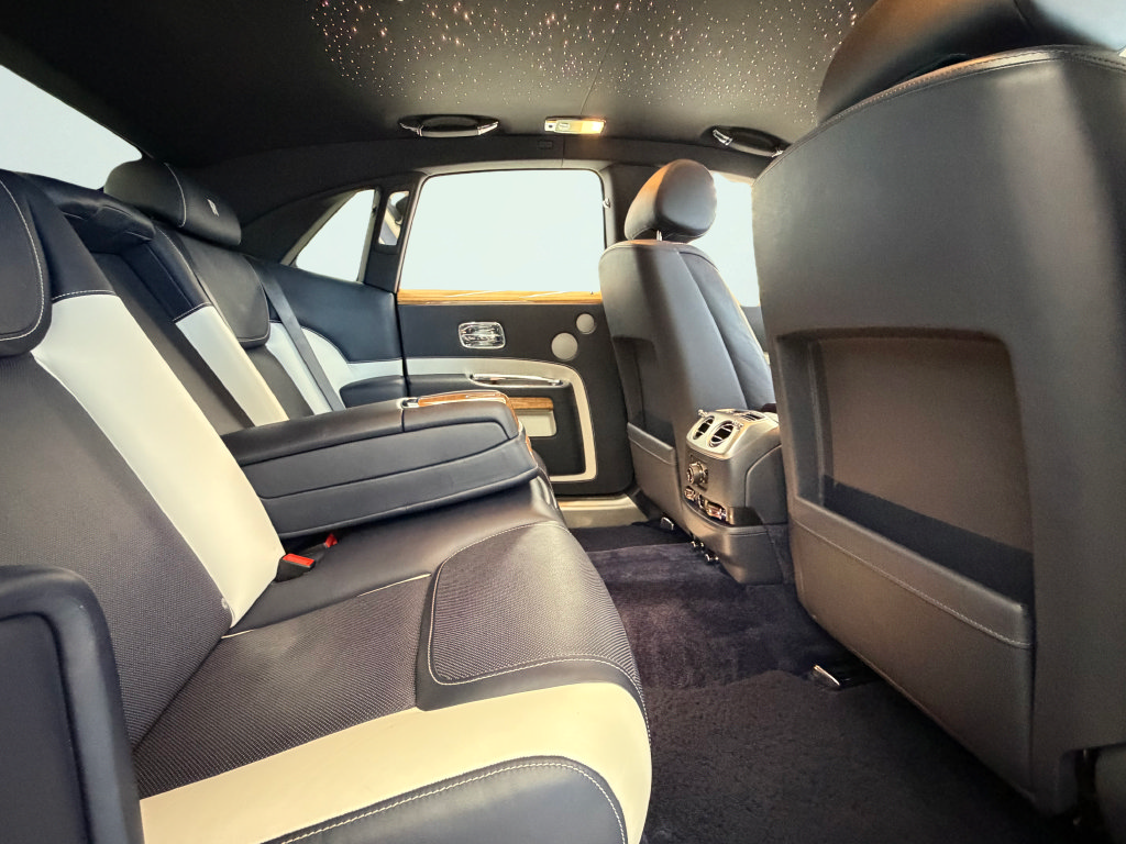 Used 2019 Rolls-Royce Ghost RWD image 51