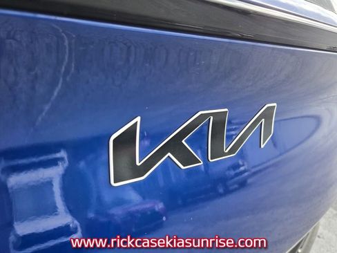 Used 2024 Kia Sportage SX FWD image 9