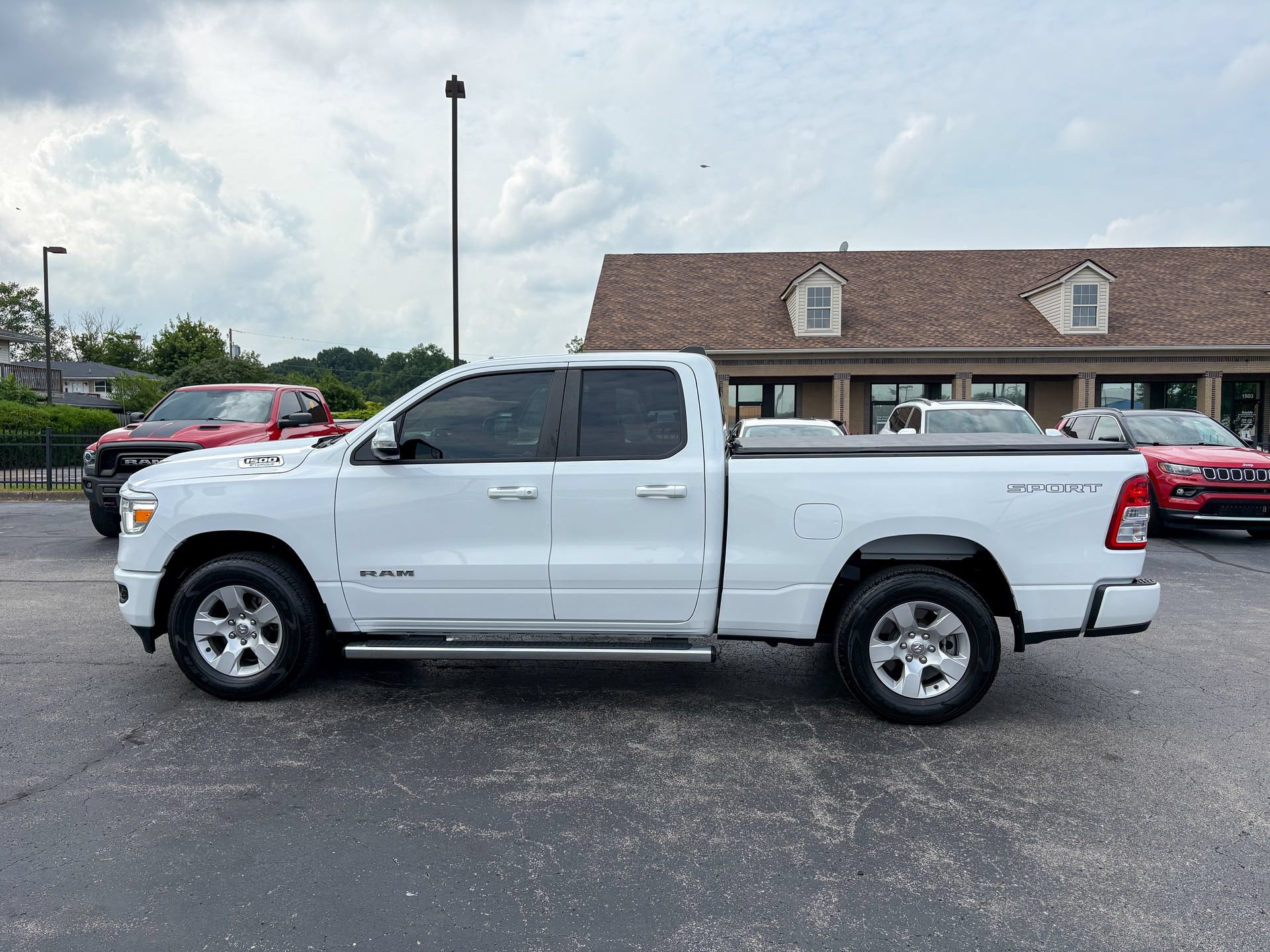 Used 2022 RAM 1500 Big Horn AWD/4WD image 7