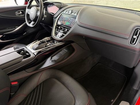 Used 2023 Aston Martin DBX AWD/4WD image 17