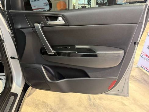 Used 2022 Kia Sportage Nightfall Edition w/ Nighfall AWD Premium Package image 41