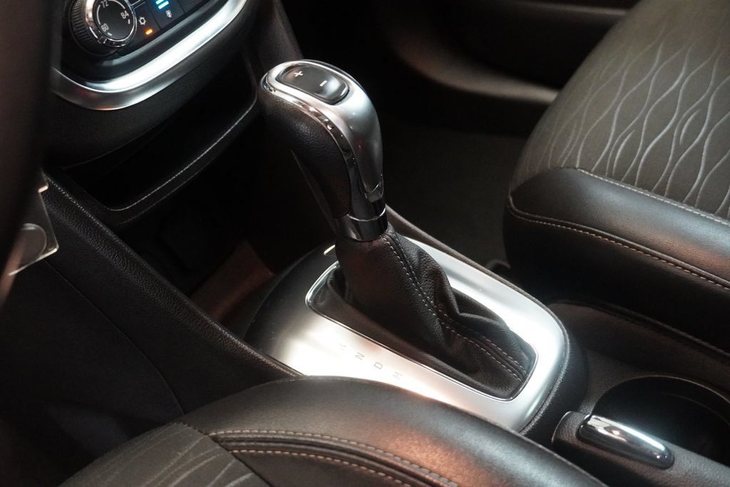 Used 2016 Buick Encore Convenience AWD/4WD image 22