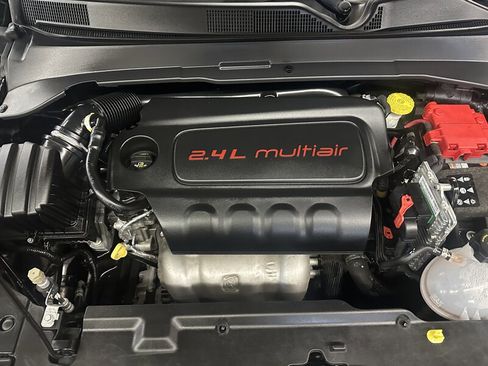 Used 2020 Jeep Compass Latitude image 33