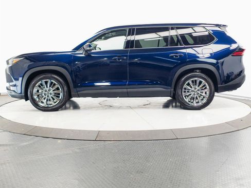 Certified 2026 Toyota Grand Highlander AWD image 9
