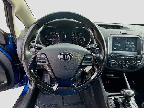 Used 2018 Kia Forte S image 10