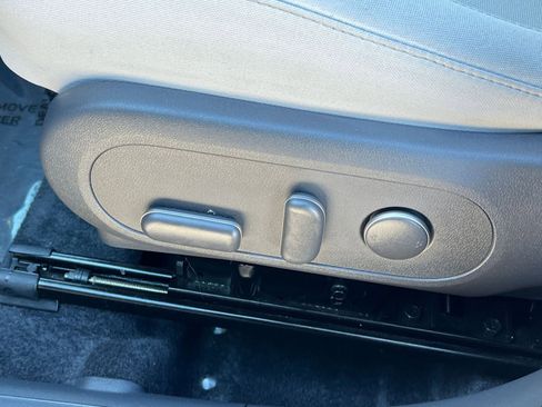 Used 2025 Hyundai Kona SEL image 21