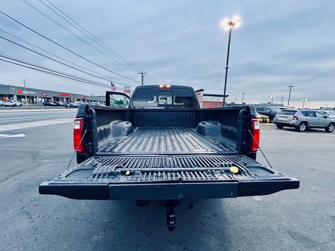Used 2014 Ford F250 Lariat w/ Chrome Package image 26