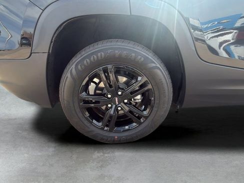 Used 2024 GMC Terrain AT4 AWD/4WD image 45
