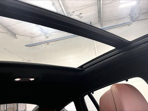 Used 2025 BMW X6 M60i w/ Climate Comfort Package image 17