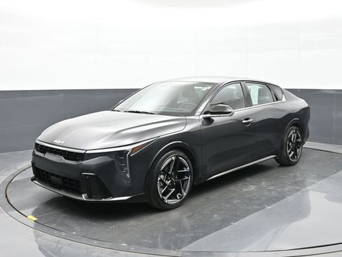 Used 2025 Kia K4 GT-Line w/ GT-Line Premium Package FWD image 8