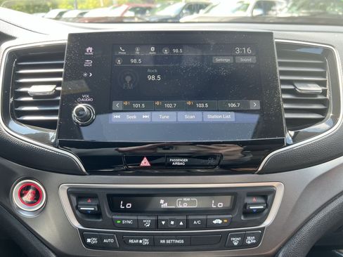 Used 2024 Honda Passport EX-L image 18