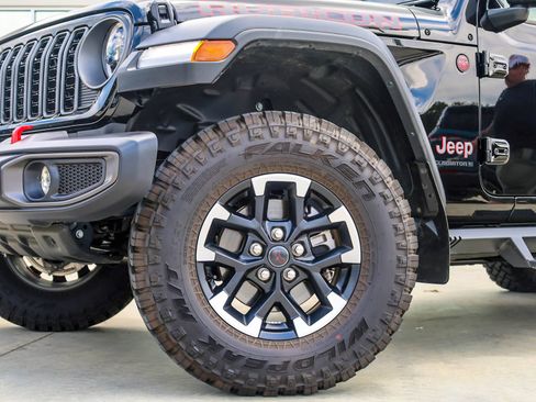 Used 2026 Jeep Gladiator Rubicon AWD/4WD image 2