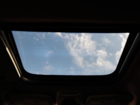 Used 2015 MINI Cooper 2-Door Hardtop image 28