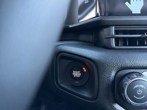 New 2026 Jeep Gladiator Sport image 16