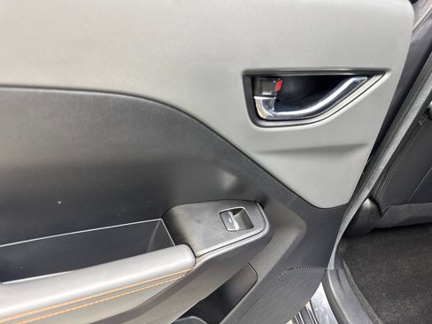Used 2024 Subaru Crosstrek 2.5i Limited w/ Crosstrek Mirror Package AWD/4WD image 39